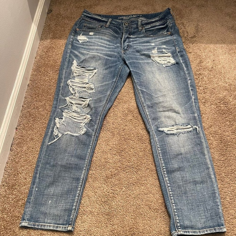 American eagle girlfriend jeans 8 short